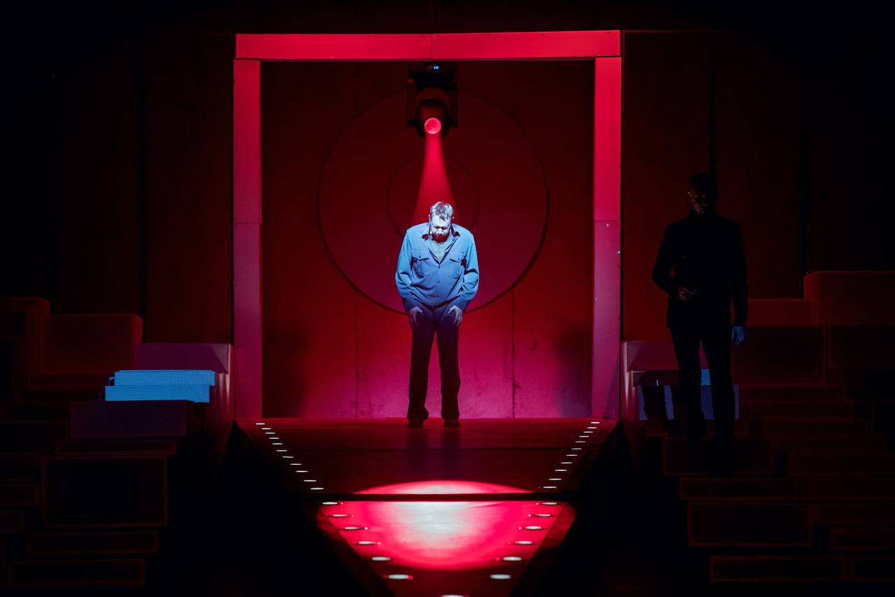 «Саша, привет!» и «Время женщин»: последние показы в феврале