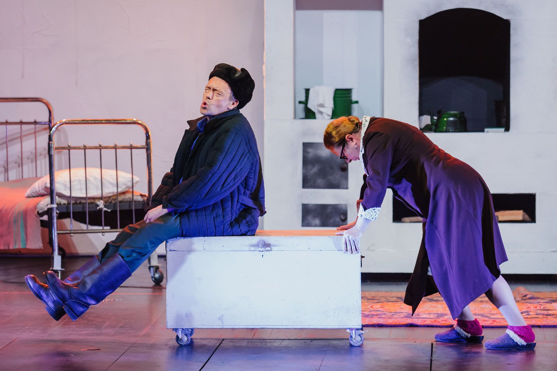 «Всё о любви»: премьера новогоднего спектакля «Беги, Маруся!» прошла в Барнауле