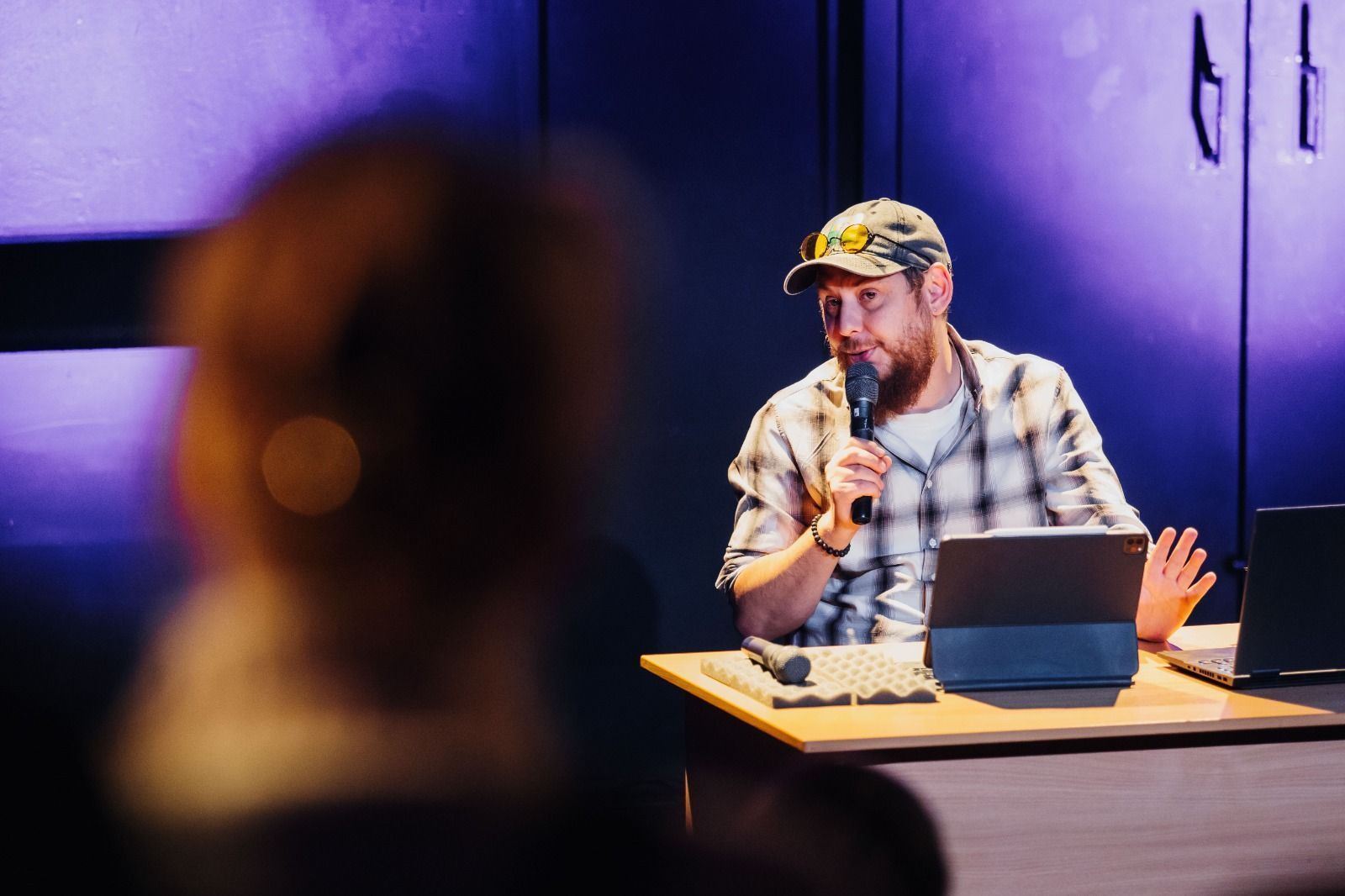 «Чехов как экзистенциальный кризис»: главный режиссёр театра драмы — о том, почему классик пугает и завораживает