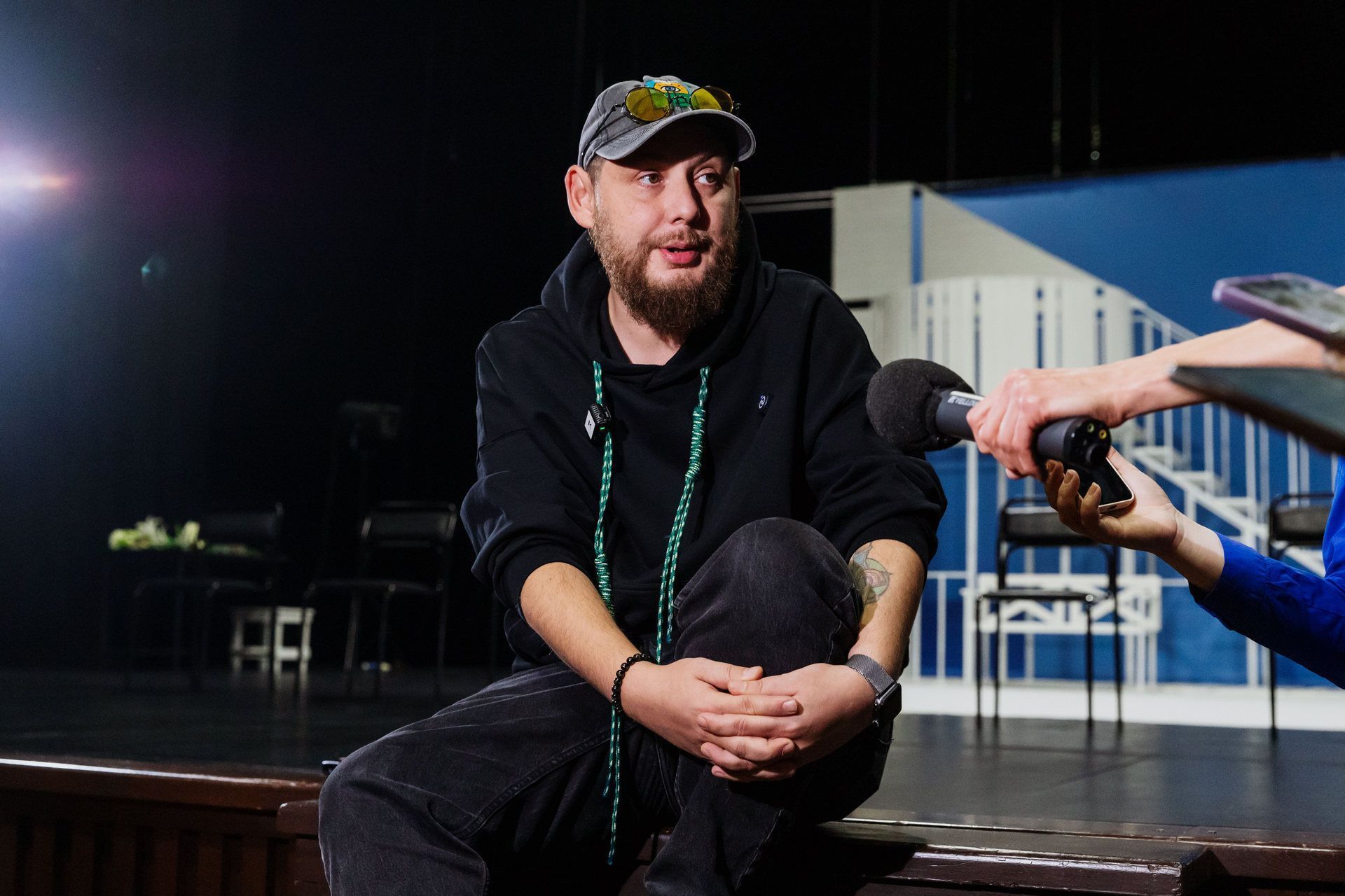 Сезон открыт: премьера лирической комедией «Чужой ребёнок» состоялась в театре драмы им. Шукшина 