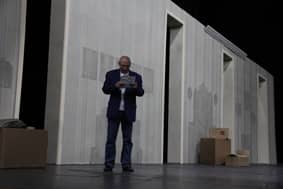 «Два старых краба с нежным панцирем». Скоро премьера!
