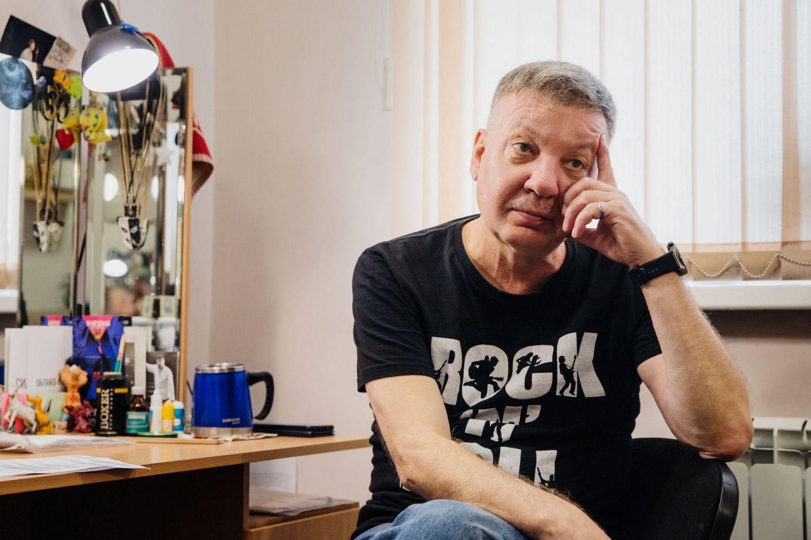 «Именно любовь всё вверх и поднимает»: в Алтайском театре драмы прошёл 50-й показ спектакля «Феномены»