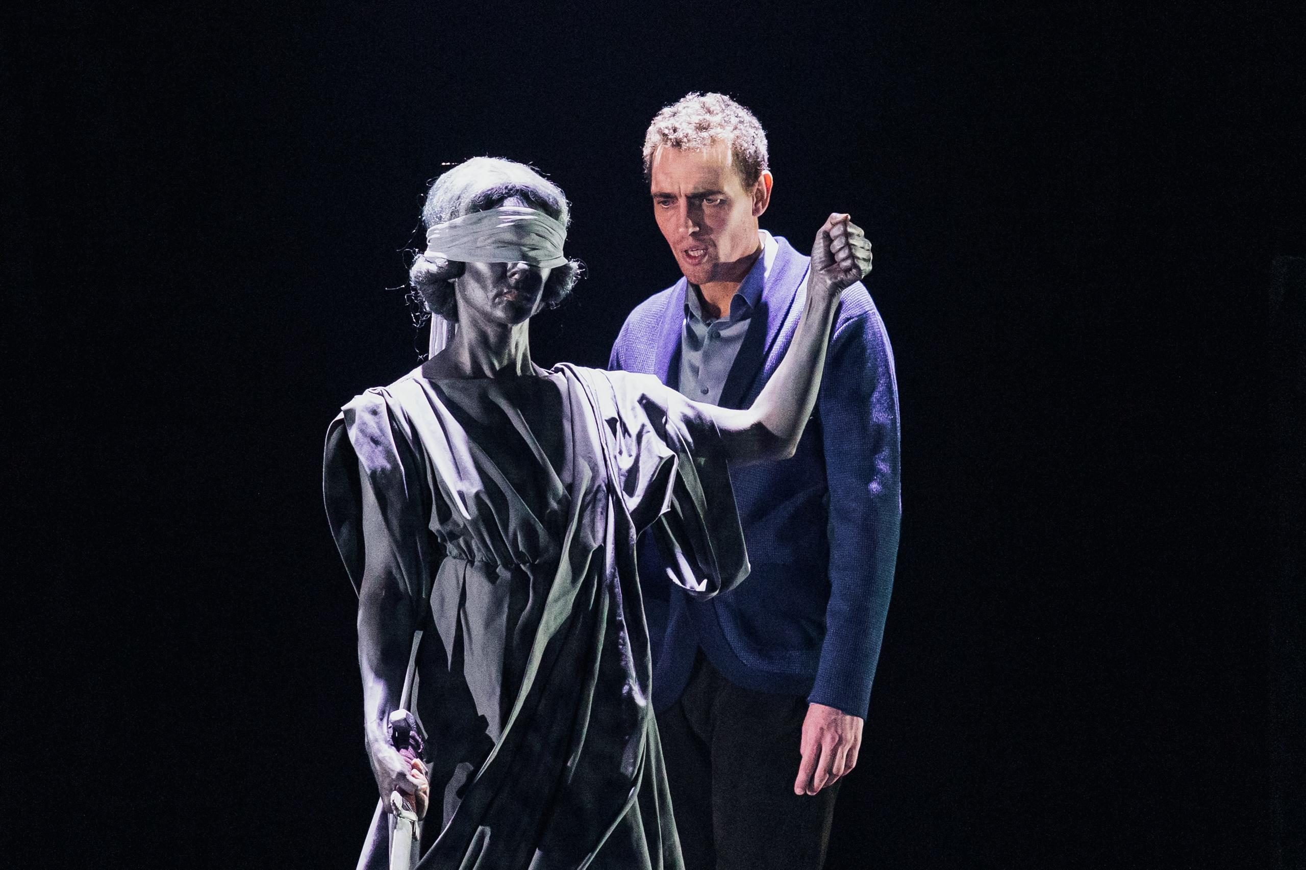 Триумф «Авиатора»: спектакль Алтайского театра драмы взял 4 диплома на всероссийском фестивале