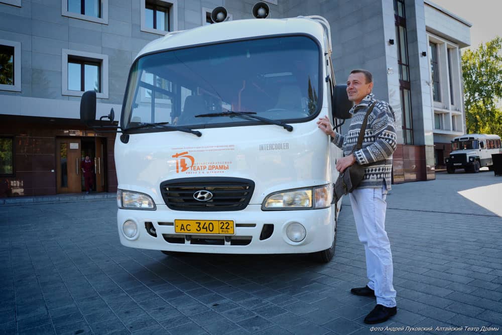 ТЕАТРАЛЬНЫЕ ВСТРЕЧИ. Традиционные гастроли по районам края начались!