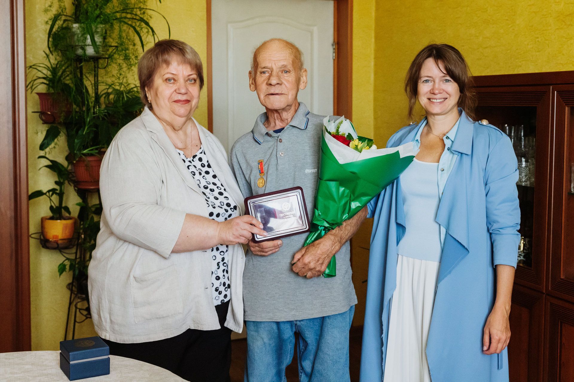 Полвека на алтайской сцене: ведущий мастер сцены Вадим Синицын удостоен медали «За заслуги в труде»