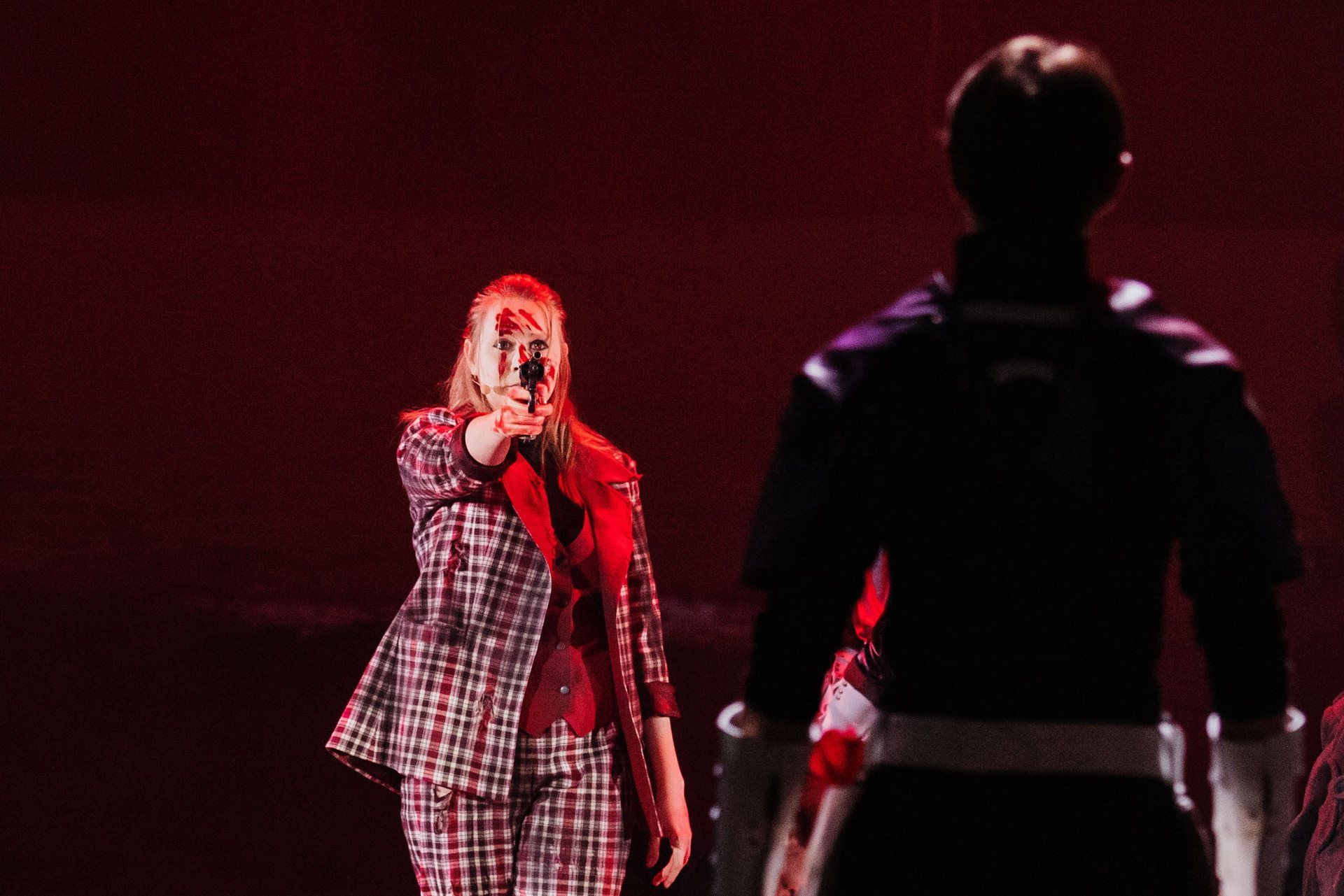 «Белая гвардия» на Алтае: премьера по мотивам романа Булгакова прошла в театре драмы 