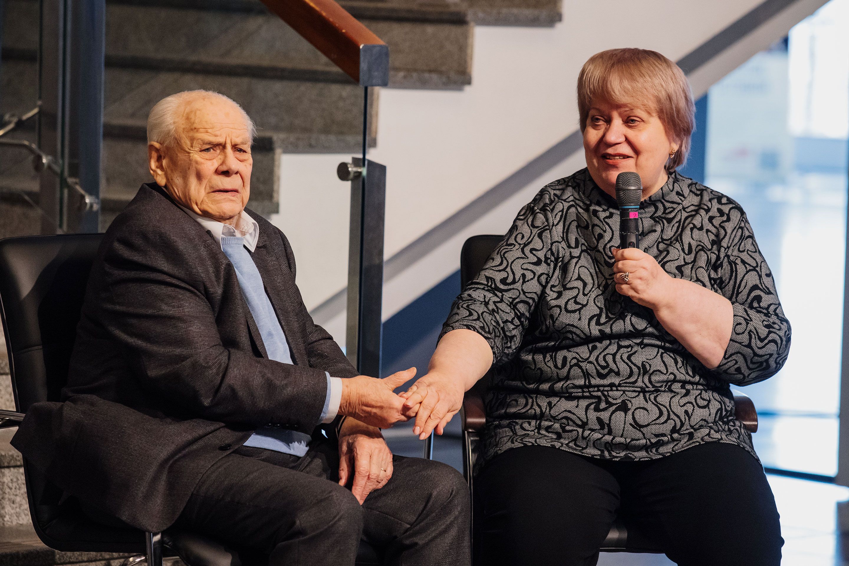 «И в этом моё счастье»: презентация книги о народном артисте России Георгии Обухове прошла в Алтайском краевом театре драмы 