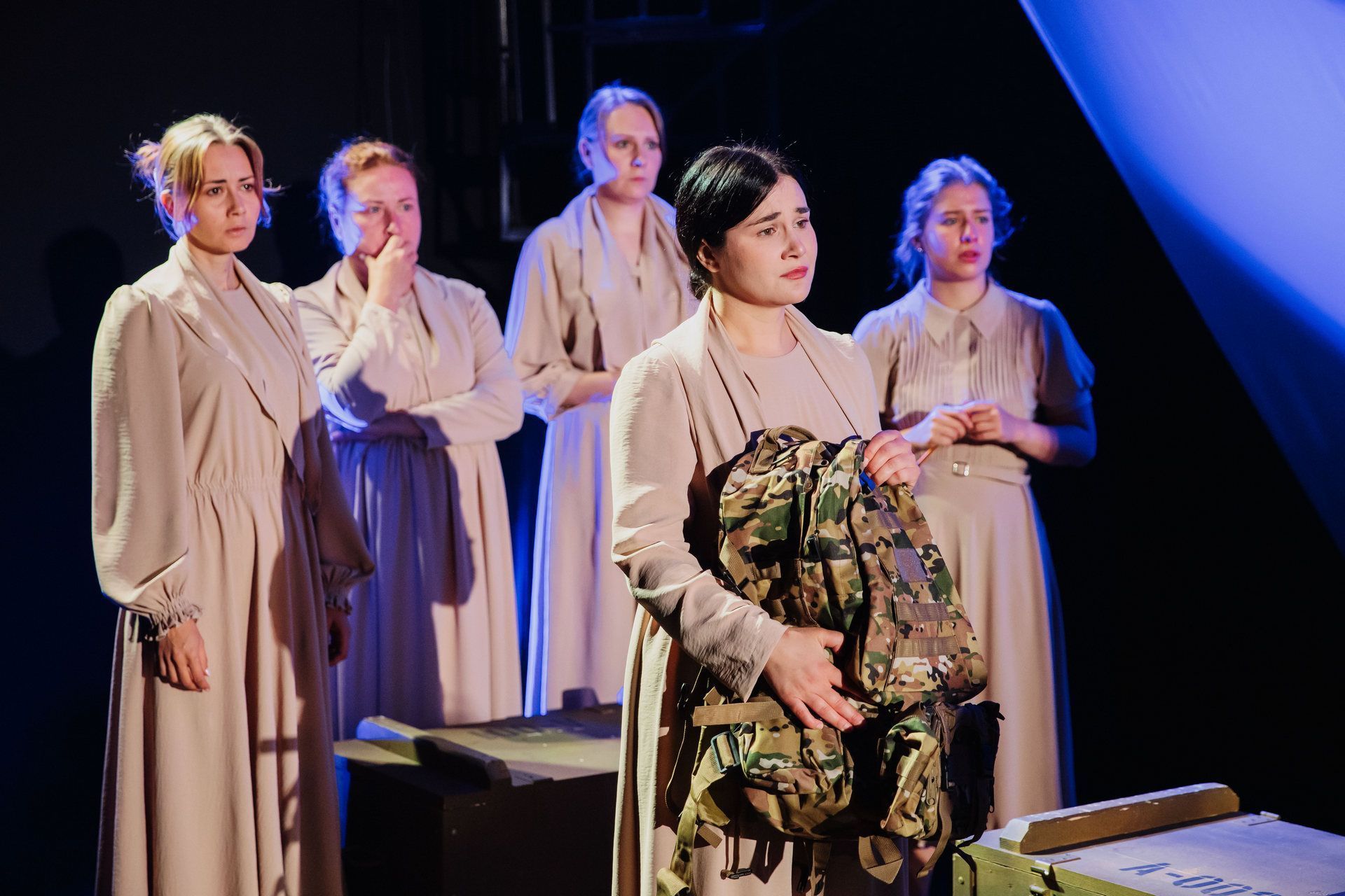 «Гастроли особого назначения»: Алтайский театр драмы везет спектакли на малую родину героев СВО