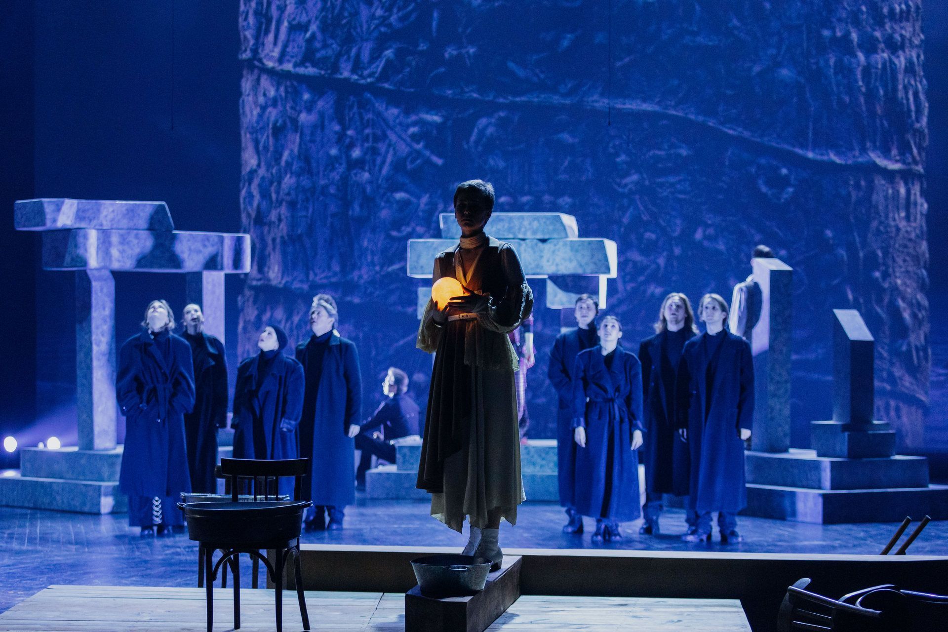 «Белая гвардия» на Алтае: премьера по мотивам романа Булгакова прошла в театре драмы 